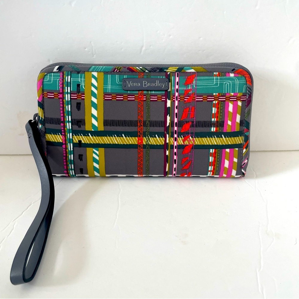 Vera Bradley Midtown RFID zip around wallet wristlet in city plaid